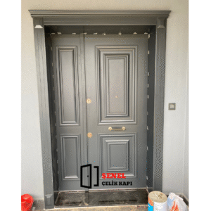 2007 Villa Kapısı